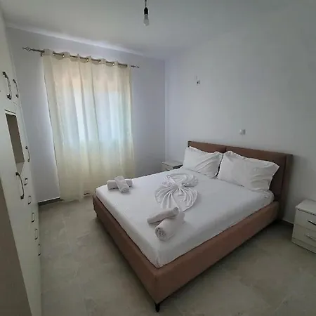 Nikolas Apartment Himarë